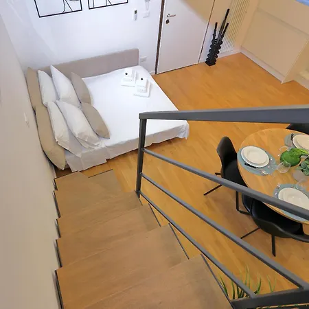 Loft Two Towers Historic Center - 2 Bedroom 2ba - Patio アパート